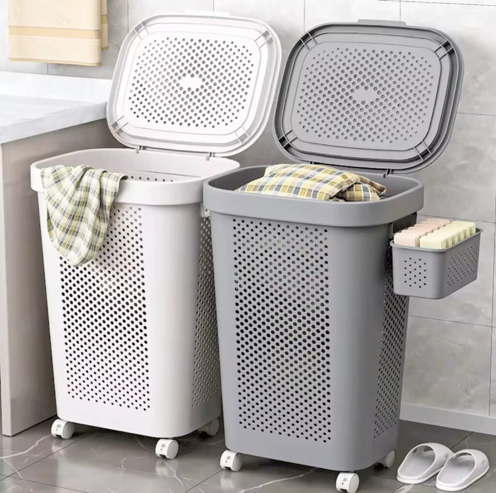 Panier à linge avec roues