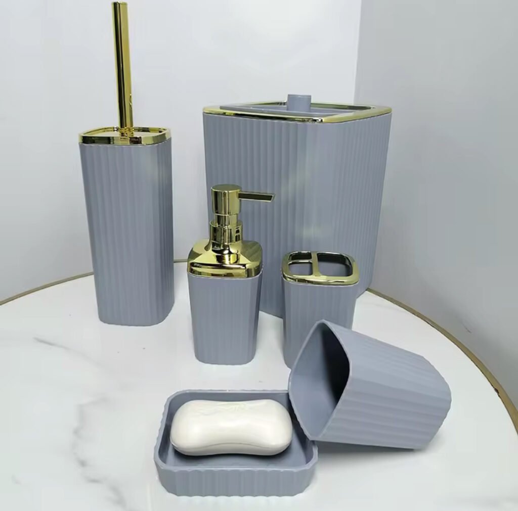 Set accessoires de toilette 6 pieces
